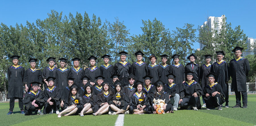 兒子勤奮爭上游