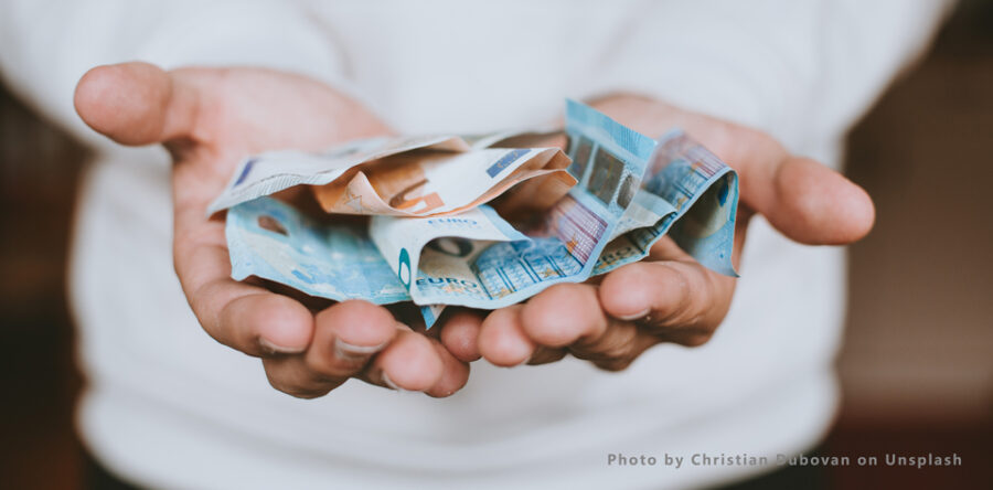 編者的話：甘心的奉獻